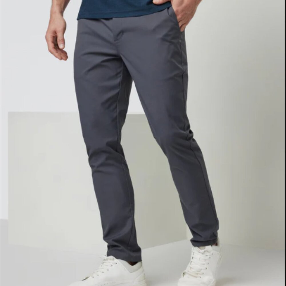 NWT Vuori Men's Cascade Tech Chino Pants Charcoal Gray Color Size: 30 x 31